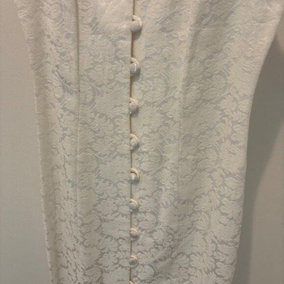 White print design dress - Picture 4 of 5